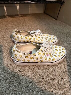 Vans White Low-Top Sneakers with Yellow Woodstock Print